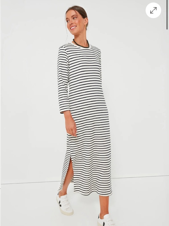 Tuckernuck Dresses & Skirts - Tuckernuck Navy and White Striped Long-Sleeve Midi Dress